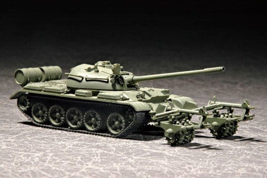 Czołg T-55 z KMT-5 07283 Trumpeter