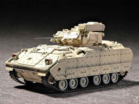 Wóz bojowy piechoty M2A2 Bradley 07296 Trumpeter
