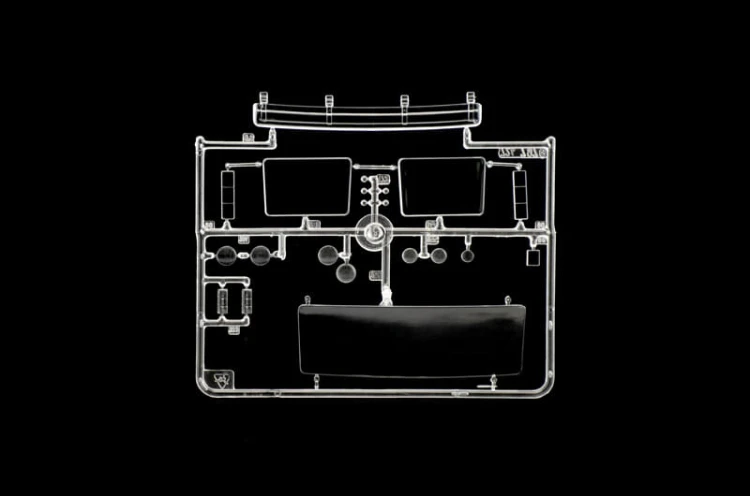 Volvo F12 intercooler low roof 3957 Italeri
