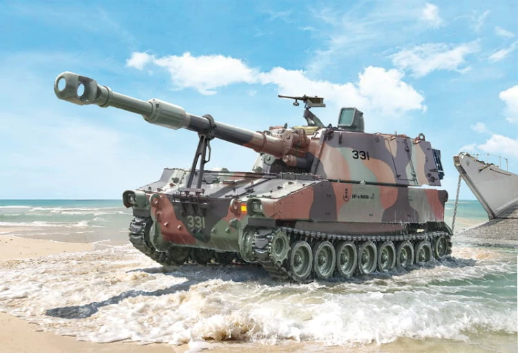 Haubica samobieżna M109A2/A3G 6589 Italeri