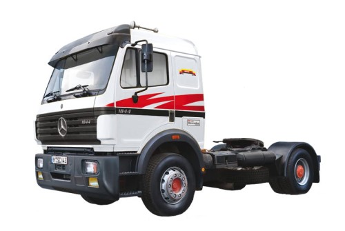Mercedes Benz SK 1844 LS V8 3956 Italeri