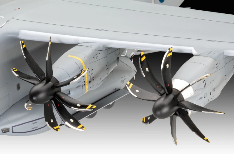 Samolot pasażerski Airbus A400M Atlas RAF 03822 Revell