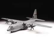 Samolot Lockheed C-130J Super Hercules 7325 Zvezda