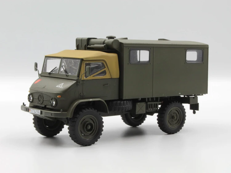 Ciężarówka Unimog S 404 Koffer 35136 ICM