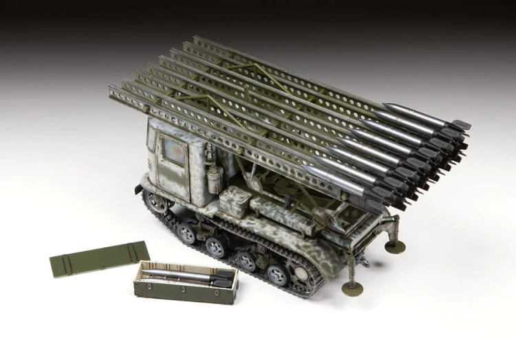 Wyrzutnia BM-13 Katyusha STZ-5 3700 Zvezda