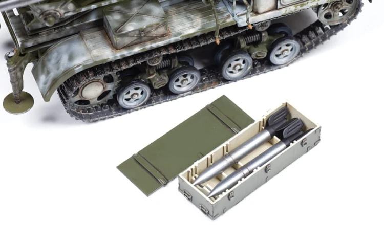 Wyrzutnia BM-13 Katyusha STZ-5 3700 Zvezda