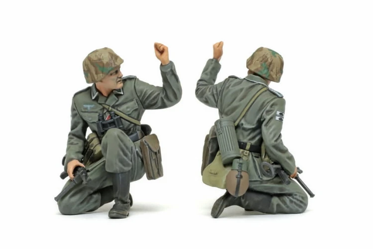 Figurki niemiecka piechota 1943-1945 35382 Tamiya
