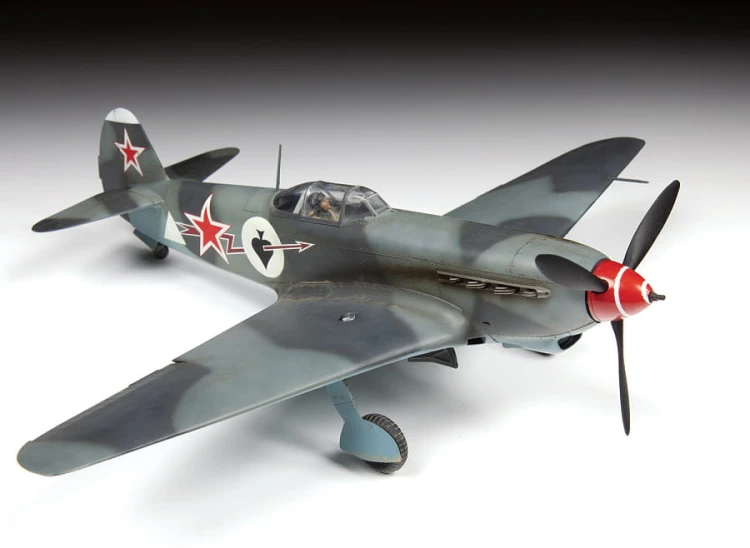 Samolot Yakovlev Yak-9T Jak-9T 4831 Zvezda