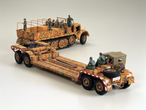 Ciągnik Famo Sd.Kfz.9 z naczepą Sd.Ah.116 35246 Tamiya