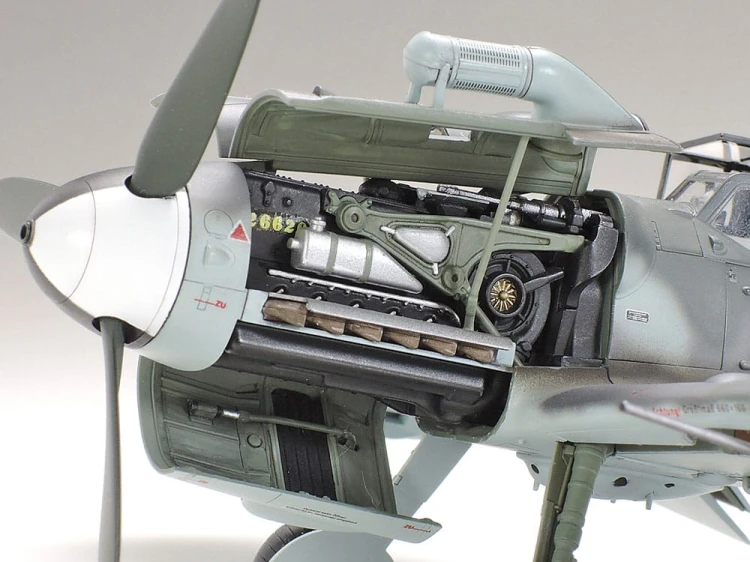 Samolot Messerschmitt Bf109 G-6 61117 Tamiya