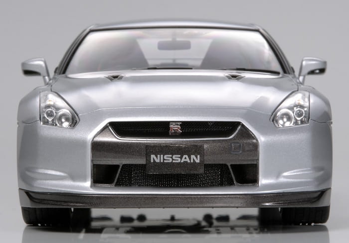 Nissan GT-R 24300 Tamiya