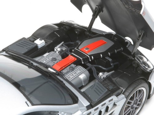 Mercedes Benz SLR McLaren 24317 Tamiya
