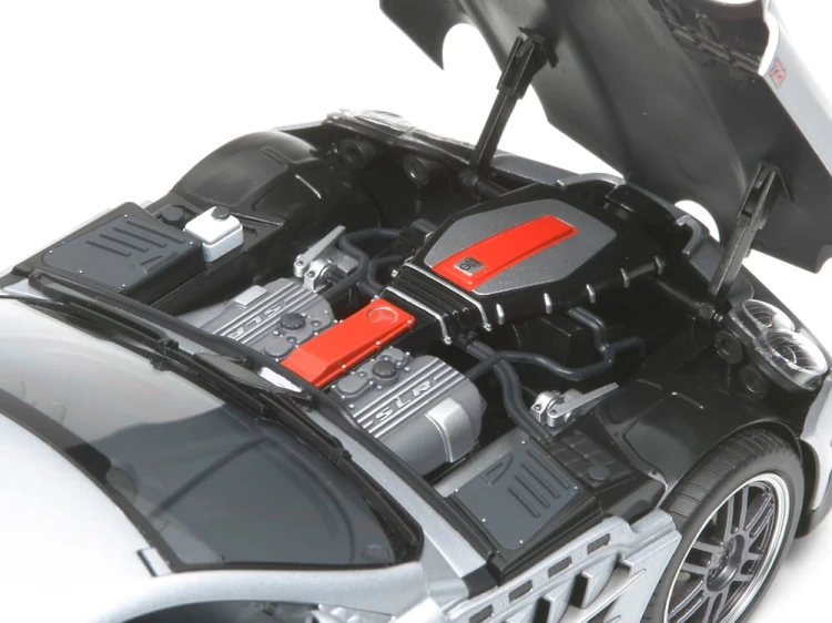 Mercedes Benz SLR McLaren 24317 Tamiya