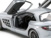 Mercedes Benz SLR McLaren 24317 Tamiya