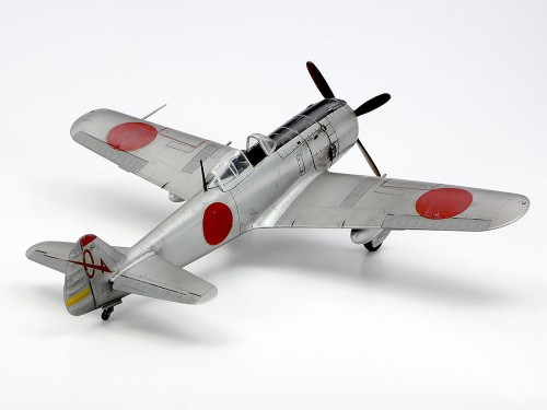 Samolot Nakajima Ki-84-IA Hayate (Frank) 61013 Tamiya