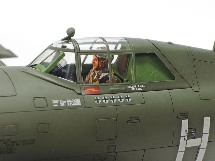 Samolot Republic P-47D Thunderbolt 61086 Tamiya