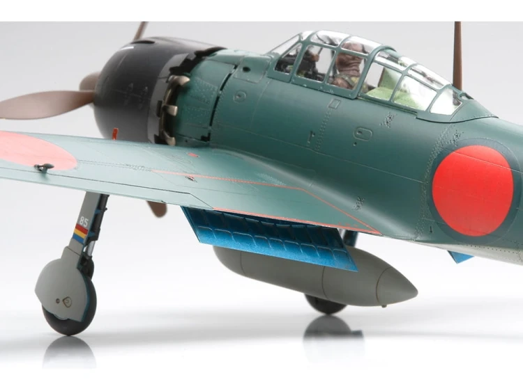 Samolot Mitsubishi A6M5/5a Zero 61103 Tamiya
