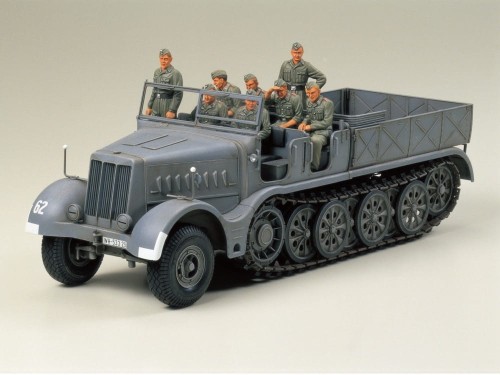 Ciągnik Famo Sd.Kfz.9 Schwerer Zugkraftwagen 18t 35239 Tamiya