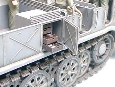 Ciągnik Famo Sd.Kfz.9 Schwerer Zugkraftwagen 18t 35239 Tamiya