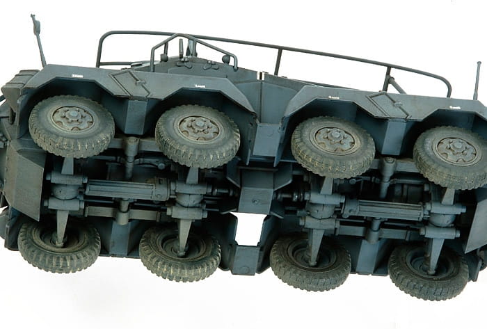 Schwerer Panzerspahwagen 8-Rad Sd.Kfz.232 32574 Tamiya