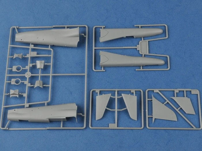 Samolot BAE Hawk T Mk.67 81734 Hobby Boss