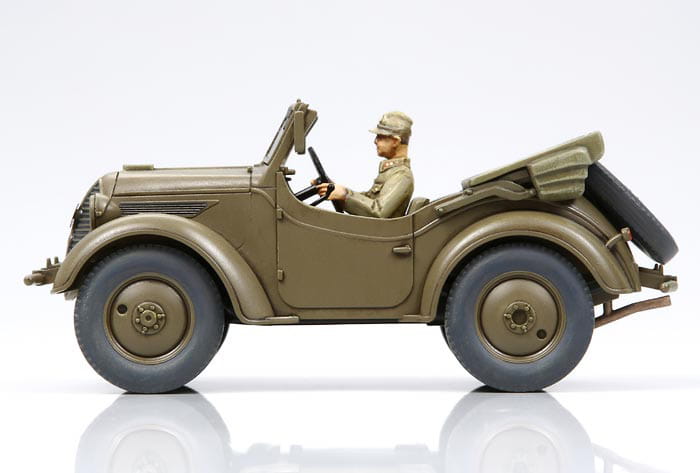 Samochód rozpoznawczy Type 95 Kurogane 32558 Tamiya