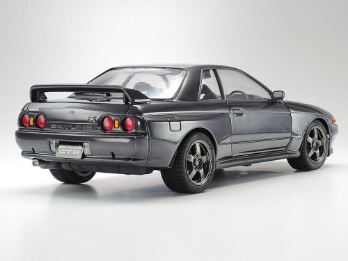 Nissan Skyline GT-R 24090 Tamiya