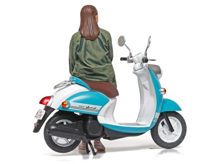 Yamaha Vino figurki przyjaciele z kampusu 24356 Tamiya