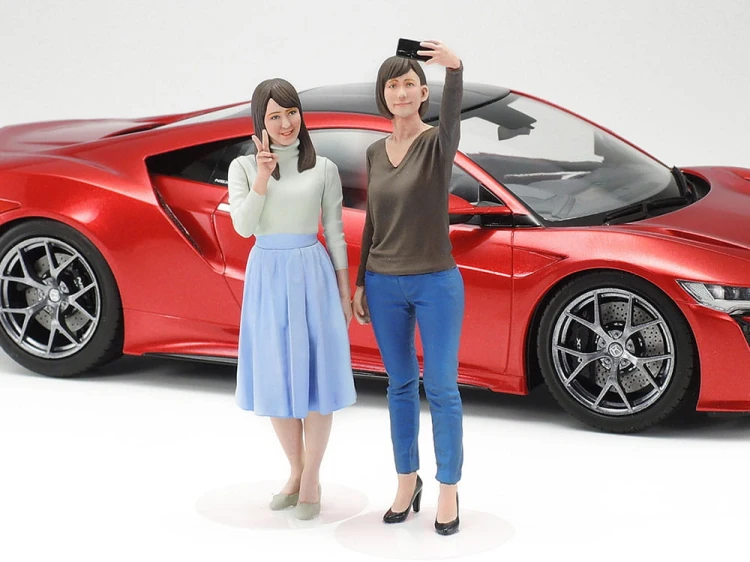 Yamaha Vino figurki przyjaciele z kampusu 24356 Tamiya