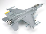 Samolot Lockheed F-16CJ Fighting Falcon 60315 Tamiya