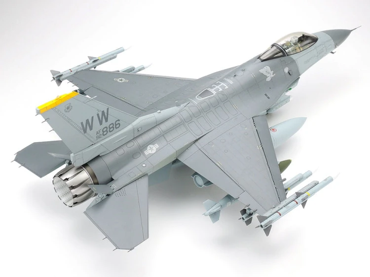 Samolot Lockheed F-16CJ Fighting Falcon 60315 Tamiya