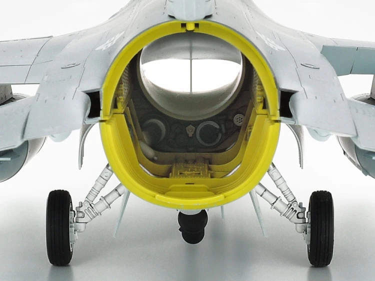Samolot Lockheed F-16CJ Fighting Falcon 60315 Tamiya