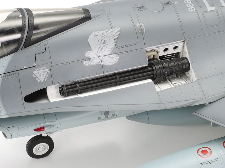 Samolot Lockheed F-16CJ Fighting Falcon 60315 Tamiya