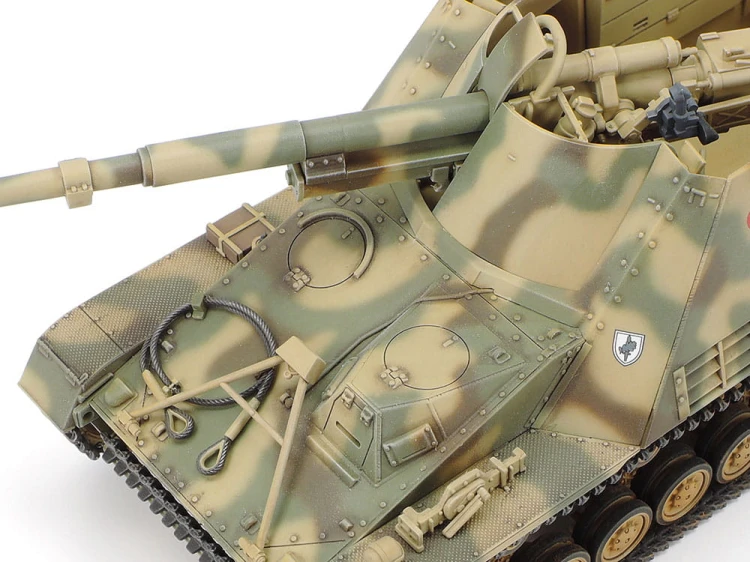 Niszczyciel czołgów Nashorn 8.8cm PaK 43/1 32600 Tamiya