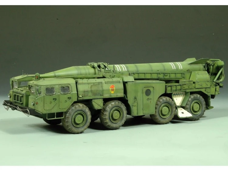 Wyrzutnia SS-1c Scud-B na MAZ-543 3520 Dragon