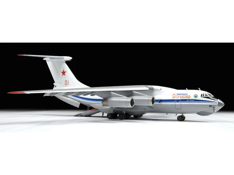 Samolot Iljuszyn Ił-76MD 7011 Zvezda
