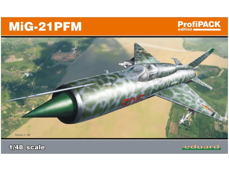 Samolot Mikoyan MiG-21PFM 8237 Eduard