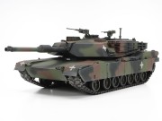 Czołg M1A1 Abrams Ukraine 25216 Tamiya