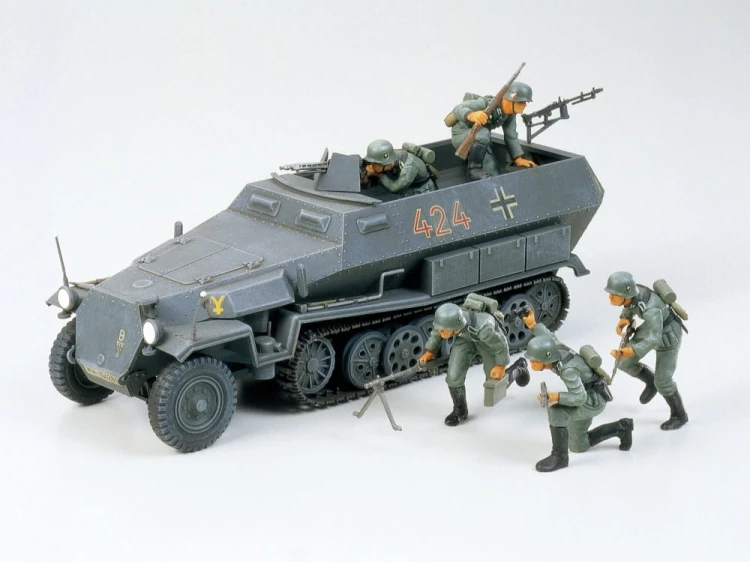 Transporter Hanomag Sd.Kfz. 251/1 35020 Tamiya