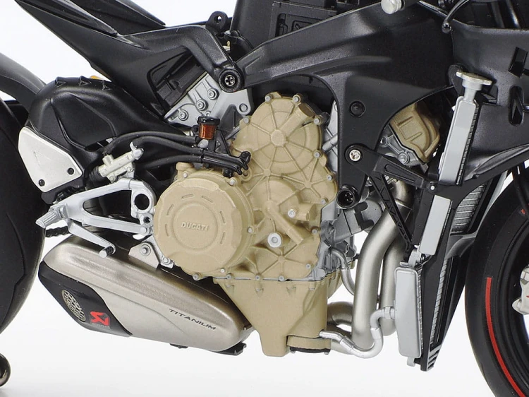 Ducati Superleggera V4 14140 Tamiya