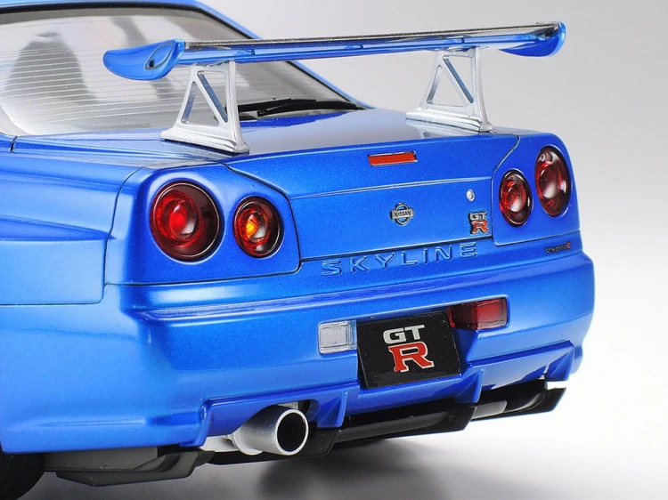 Nissan Skyline GT-R R34 24258 Tamiya