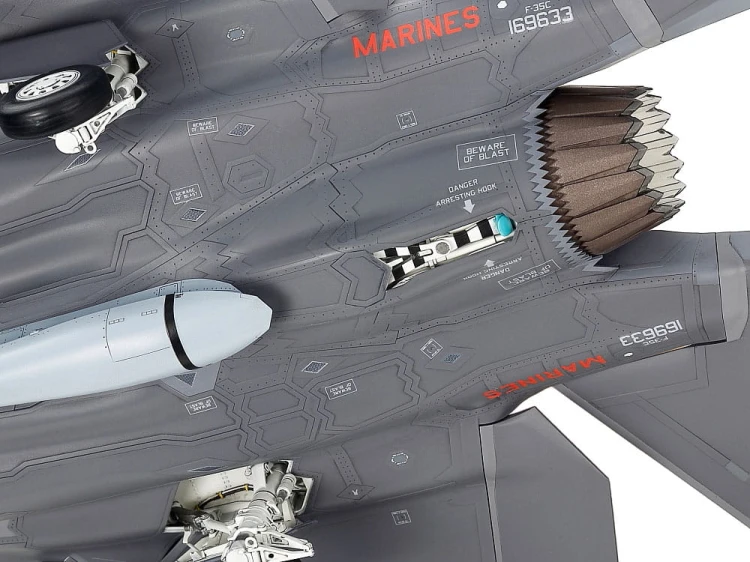 Samolot Lockheed Martin F-35C Lightning II 61127 Tamiya