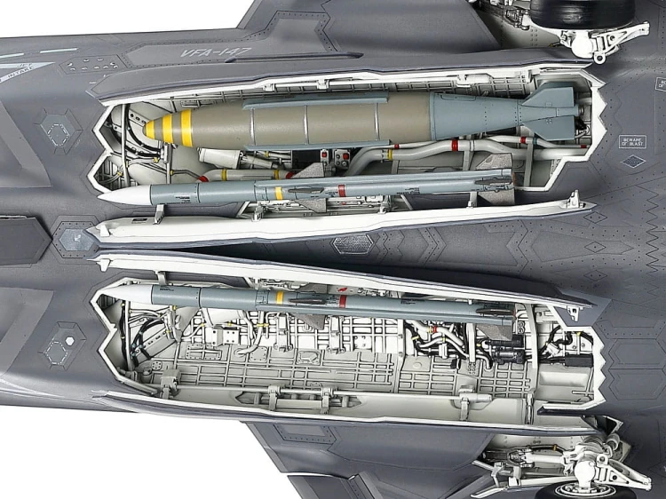 Samolot Lockheed Martin F-35C Lightning II 61127 Tamiya