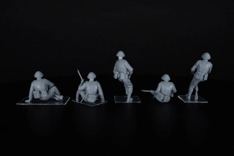 British Tank Riders NW Europe (Resin Heads) 35496 MiniArt
