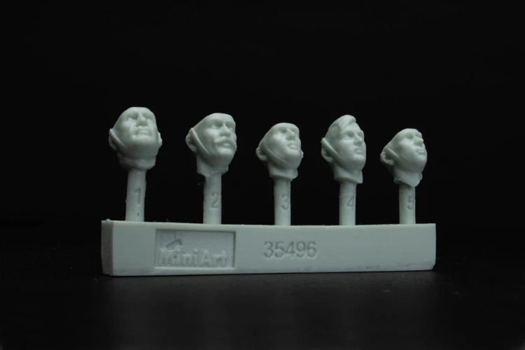 British Tank Riders NW Europe (Resin Heads) 35496 MiniArt