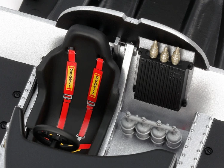 Porsche 962C Jagermeister 24372 Tamiya