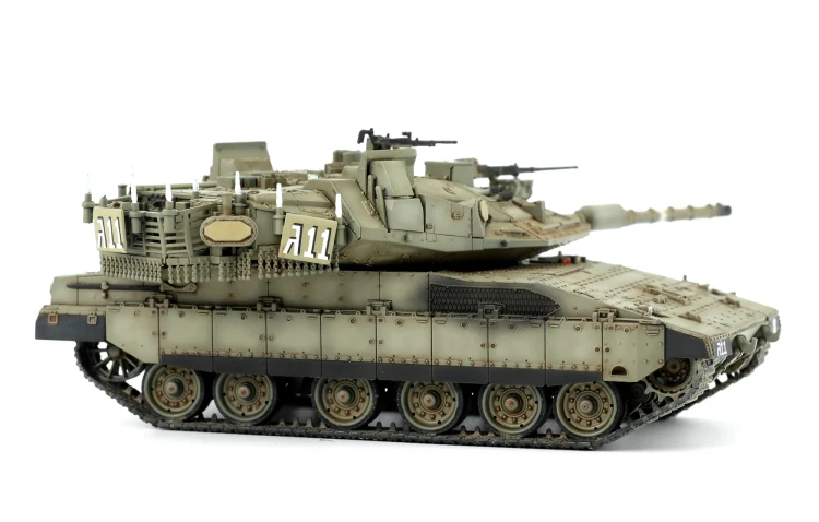Czołg Merkava Mk.4M w/Trophy Active Protection System 72-006 Meng