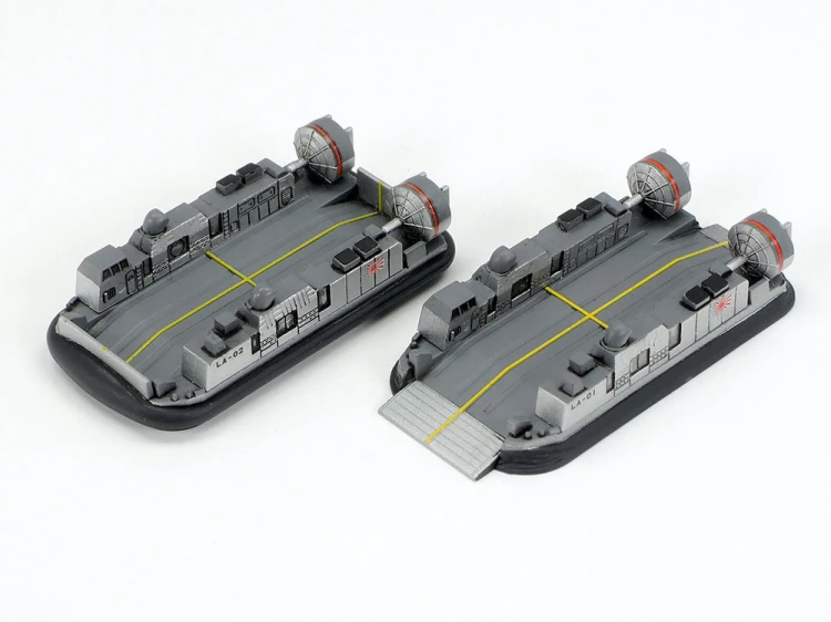 Okręt desantowy JDS JMSDF LST-4001 Ohsumi 31003 Tamiya