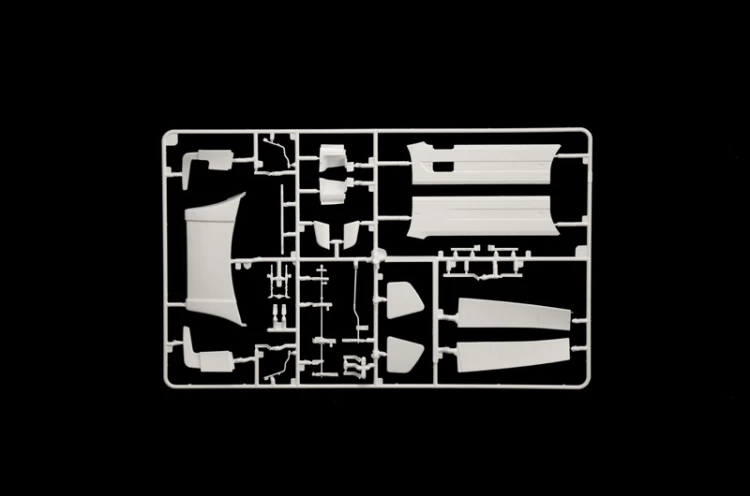 Volvo FH16 Medium Roof 3970 Italeri