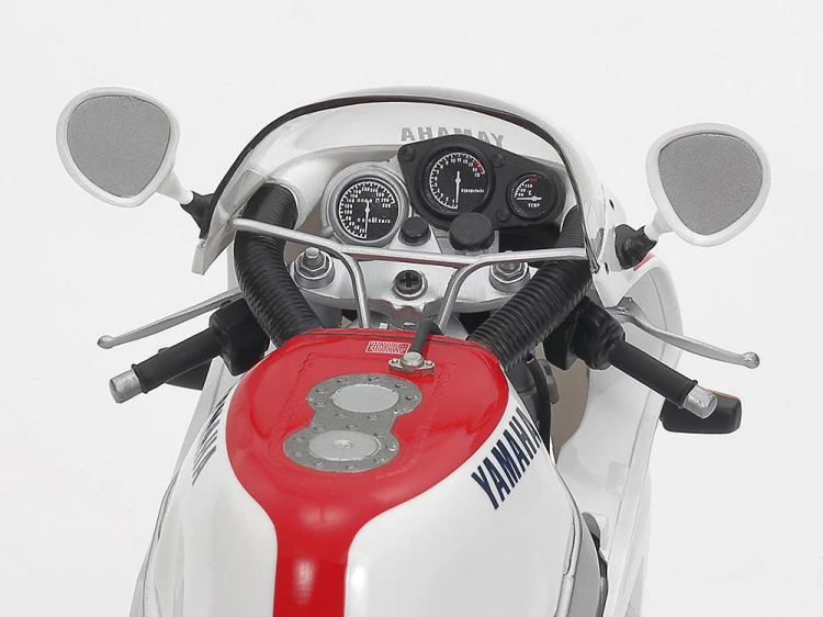 Yamaha FZR750R (OW01) 14058 Tamiya